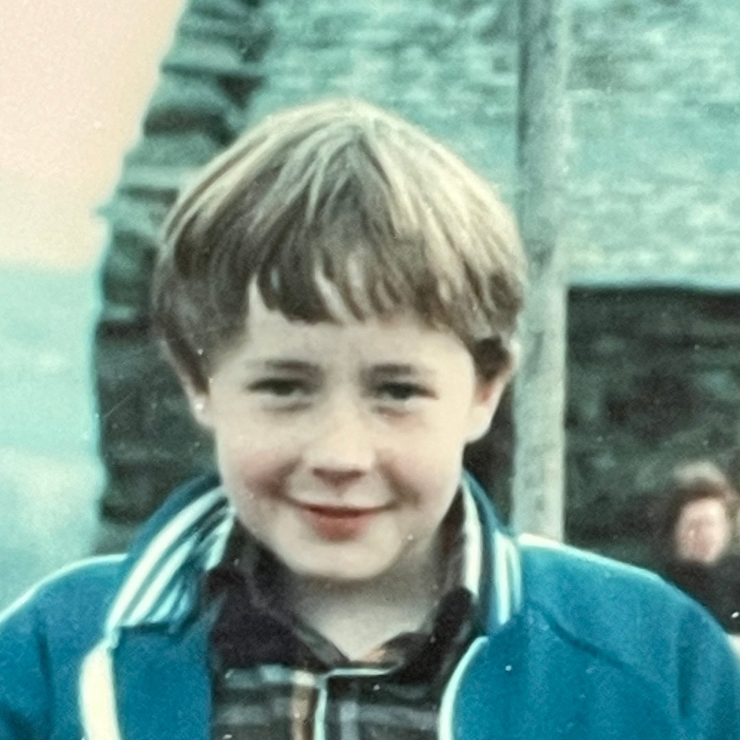 It's SatHAIRday—my trip down memory lane to revisit some quite awful pudding bowl haircuts I used to receive when I was a kid. I think this is probably the best example of the perfect cut 😂 😂 😂
Please feel free to share your own ... go on, don't be a coward.