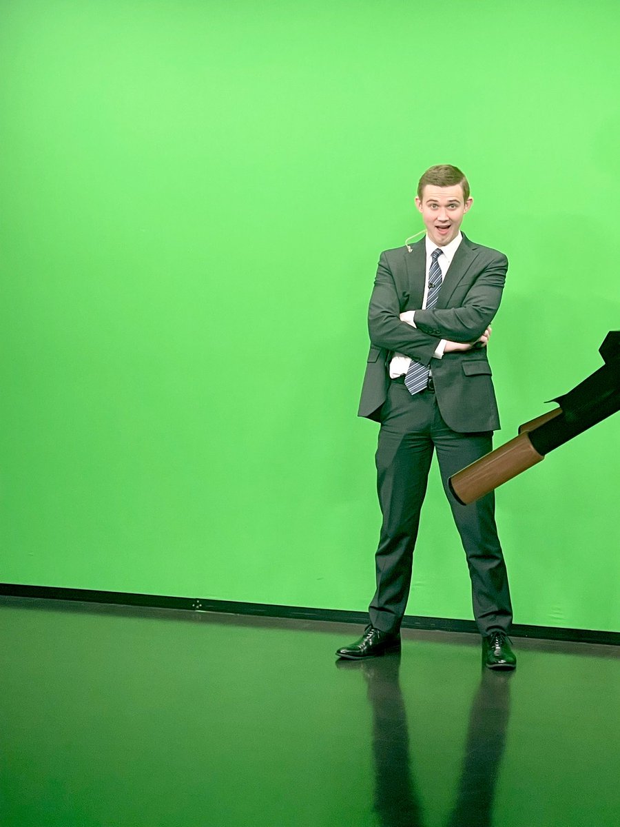 kaylamarie_tv's tweet photo. BACK IN BLACK! @jchastainwx and I have got your latest #panews and #pawx on #27Daybreak @abc27News starting at 6 AM and 8 AM! Lots going on in the Midstate today. I may head over to the #newcumberland apple festival! 🍎 See you on 📺! #weekendvibes #Pennsylvania #wakeupwithus ☕️ https://t.co/JB2hVn9ok7