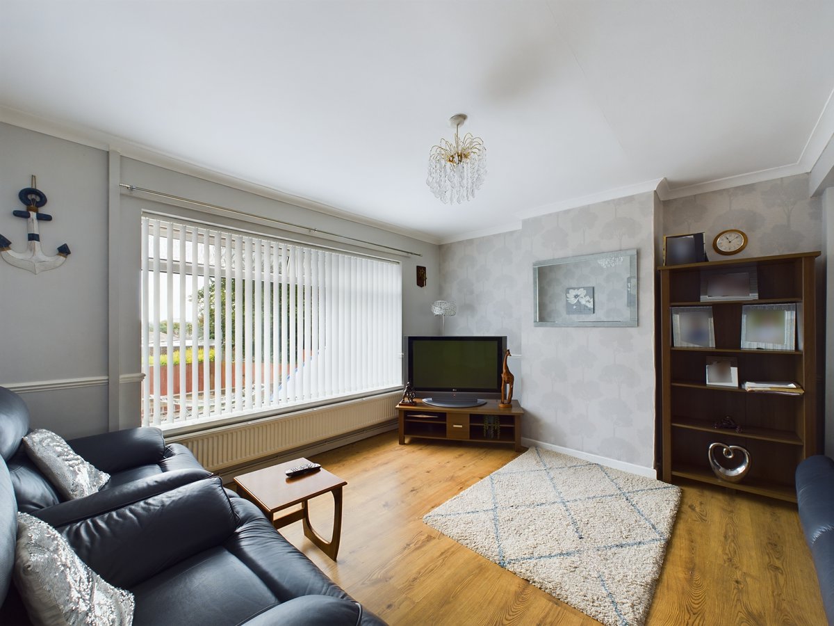 fortisdothomes's tweet photo. 🏘️🏘️🏘️ NEW PRICE 🏘️🏘️🏘️

Pentrebane,
£240,000
This well-presented end-of-terrace family home comprises an entrance hall, living/dining room, modern fitted kitchen, three double bedrooms, bathroom and separate WC.
https://t.co/8YsSfB6WPW

#Fortis #FortisHomes #CardiffEstateAgents https://t.co/vIE30WroqC