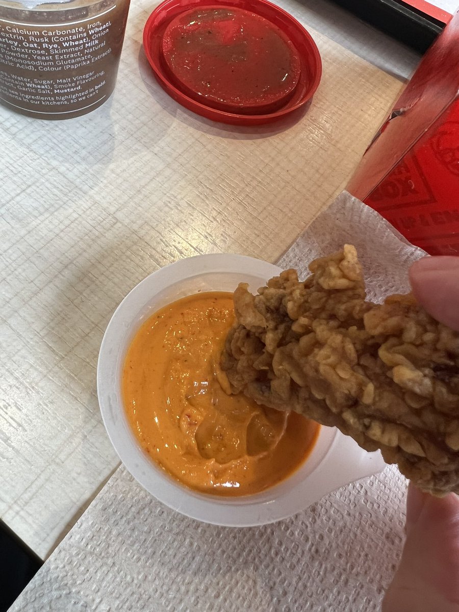 mizzhogbear's tweet photo. @hotonesgameshow after binge watching the show ( sorry only just found out about you guys from my byf ) I had to have wings for breakfast and dab it into @kfc supercharge sauce which by the way is weak lol Come on @kfc uk sort some decent hot sauces out for wing roulette!!! https://t.co/5gZroOu4fP