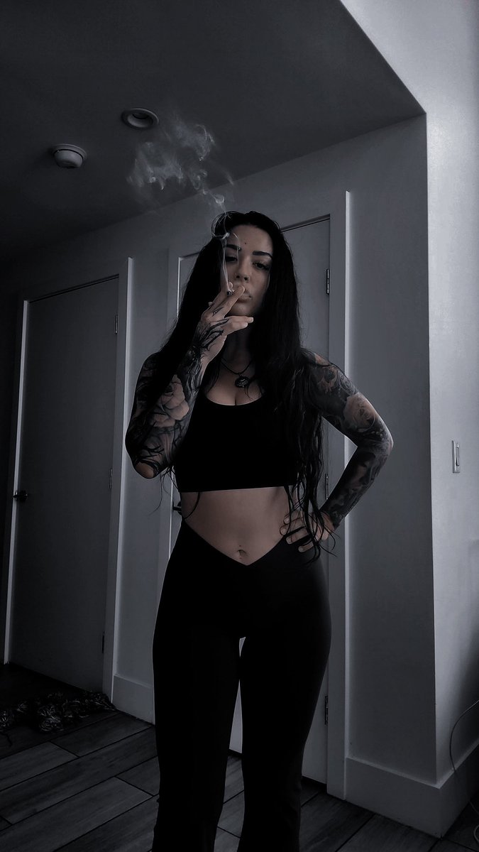 𝙁𝙖𝙙𝙚𝙙 .