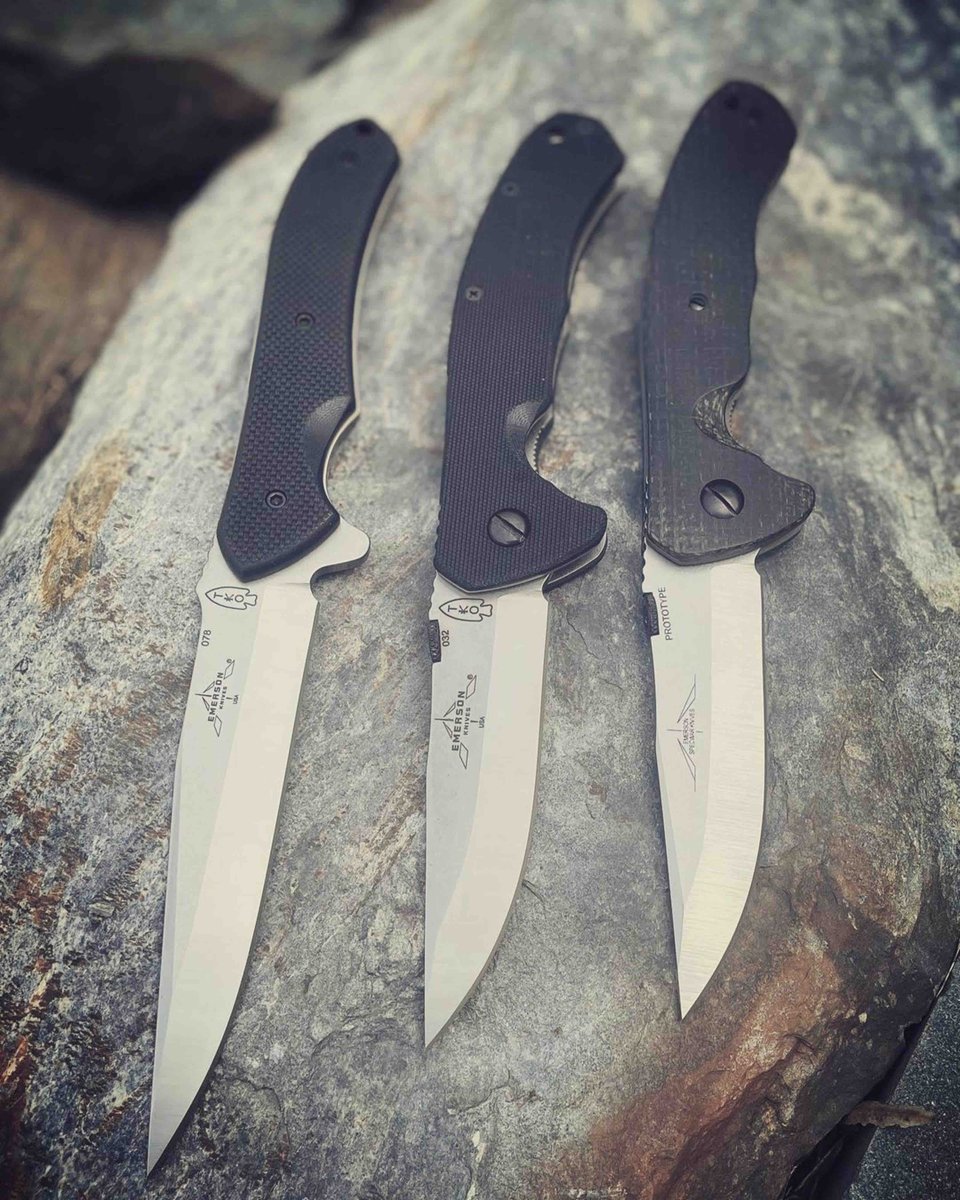 Emerson_knives's tweet photo. Thoughts on these designs?
#Repost @emerson_knife_owners_group
・・・
#ekog #timkennedy #mma #fighter #foldingknife #fighterfriday #edc #veteran #military #knife #emersonknivesinc #emersonknifeownersgroup https://t.co/NxpSnYglRA