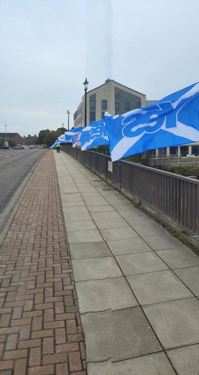 TheIndyNinja1's tweet photo. #InverYESs
#SolidarNess
#BridgesForIndy
#UncowedNotCowards https://t.co/Zw8lYoqDpu