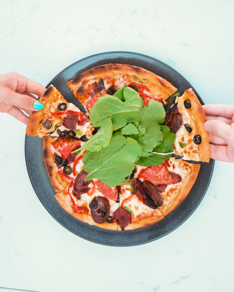 Pan Hamur, Gurme Tat! 🍕 

Gurme Tatlar 🍴
📍Atlantis Avm  📞 0312 257 07 40
📍Kaşmir Center📞0312 257 04 40
📍Çayyolu Şube 📞0312 257 06 40

#40Fırın #KırkFırın #GurmeTatlar