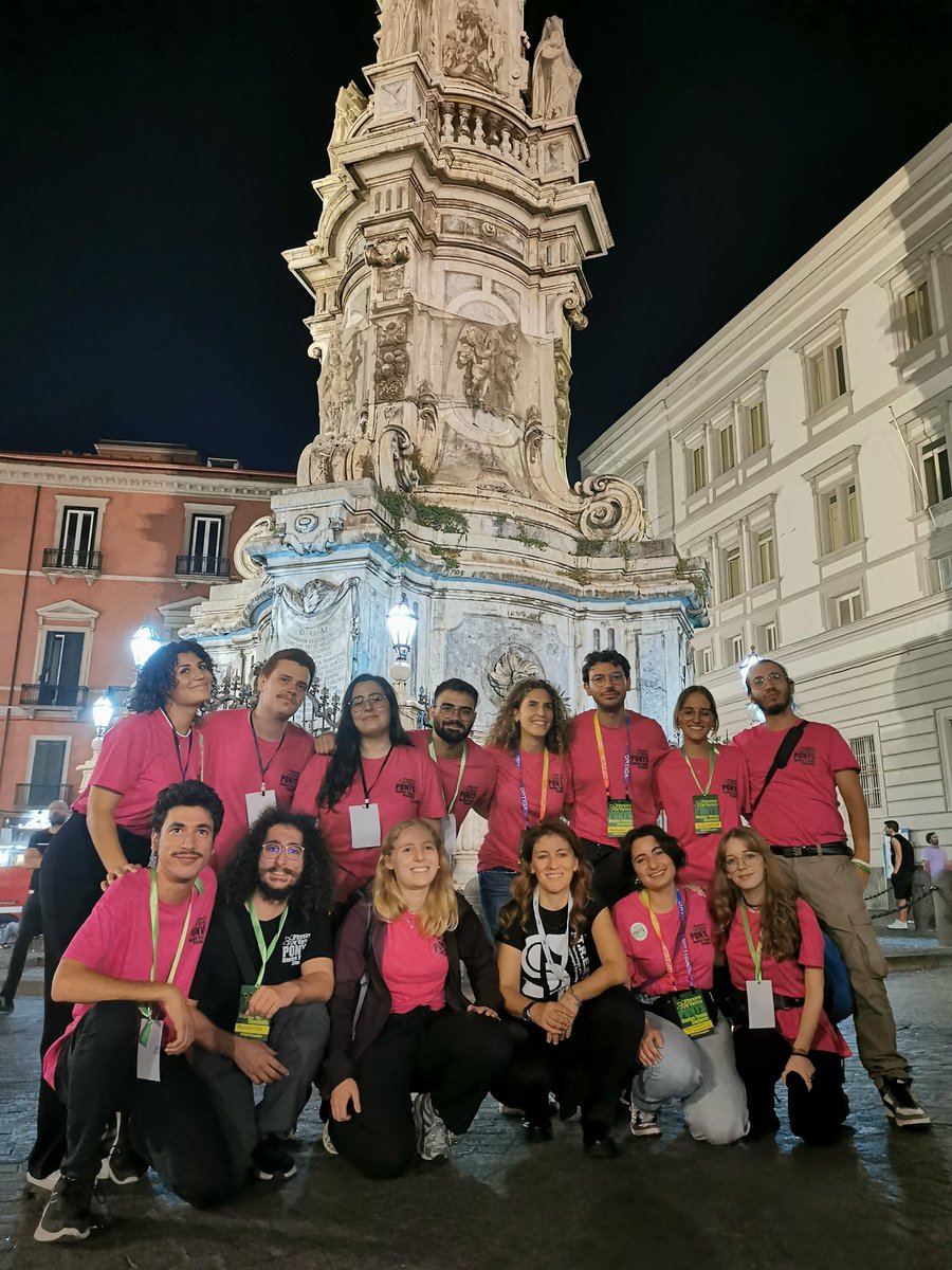 Tornare in Piazza tra la gente per la gente! La Notte dei Ricercatori che amo 😍 @ISASI_CNR @ponys_na @CNRsocial_ #physics #streetsern2023 #europeanresearchernight