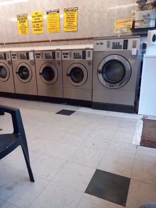 Time to laundry, after that spending time with the family.. Happy Glorious Weekend🥰😍😍 I Hope Y’all Have A Nice day😘