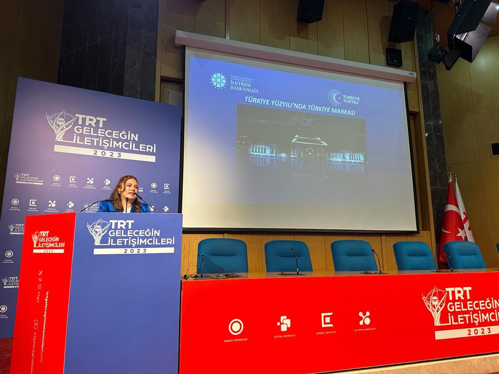 nurozkanerbay's tweet photo. @Turkmarkaofisi olarak bugün @TRTKurumsal ev sahipliğinde ve organizasyonunda düzenlenen #Geleceğinİletişimcileri programı kapsamında gençlerimize “Türkiye Yüzyılı’nda Türkiye Markası”nı anlattık 🇹🇷🇹🇷🇹🇷 Türkiye Yüzyılı’nı olduğu gibi Türkiye Markası’nı da gençlerimizle inşa edeceğiz. 💪