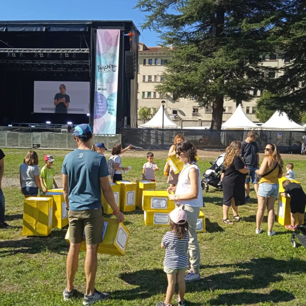CbsRipolles's tweet photo. Inspira Festival, 

Un espai inclusiu i divers on treballar les identitats.

A través de la dinàmica "Un món per encaixar", hem pogut veure com cada una de nosaltres aportem de manera única a la nostra societat. https://t.co/xP6WLl8HTQ
