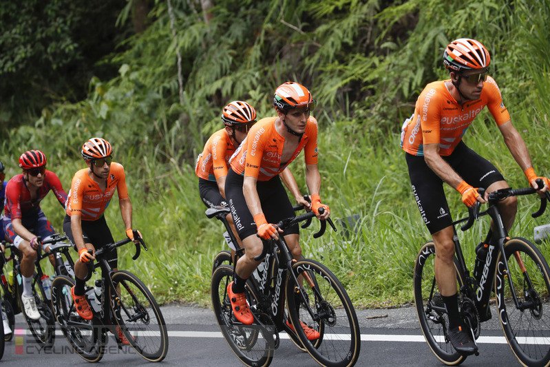 Mikel Bizkarra (@mikelbizkarra) on Twitter photo Contento de terminar la temporada en 🇲🇾 sintiéndome ciclista de nuevo y orgulloso de todo <a href="/euskaltelteam/">Euskaltel Euskadi Team</a> por haberlo dado todo en la carretera. Pena y rabia la caída de <a href="/carloscanal01/">Carlos Canal Blanco</a>(te hemos echado mucho de menos🤗) ayer. Ahora toca seguir trabajando en la recuperación 💪. Contento de terminar la temporada en 🇲🇾 sintiéndome ciclista de nuevo y orgulloso de todo <a href="/euskaltelteam/">Euskaltel Euskadi Team</a> por haberlo dado todo en la carretera. Pena y rabia la caída de <a href="/carloscanal01/">Carlos Canal Blanco</a>(te hemos echado mucho de menos🤗) ayer. Ahora toca seguir trabajando en la recuperación 💪.