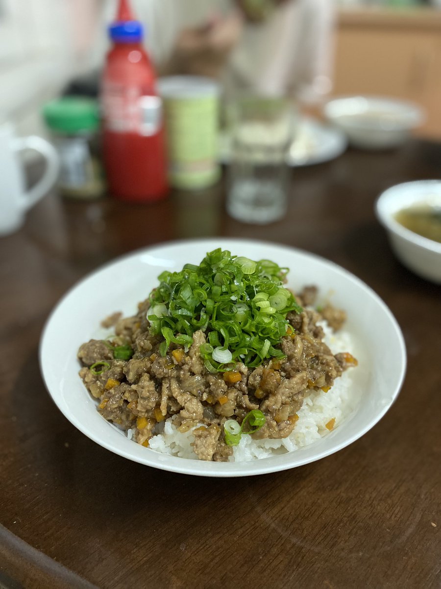 自己紹介のときに「What is your most favourite food ?」

って聞かれて「Power rice」って答えて

その場にいた日本人・外国人の頭に？を浮かばせたあの噂のパワーライス、いただきます😌