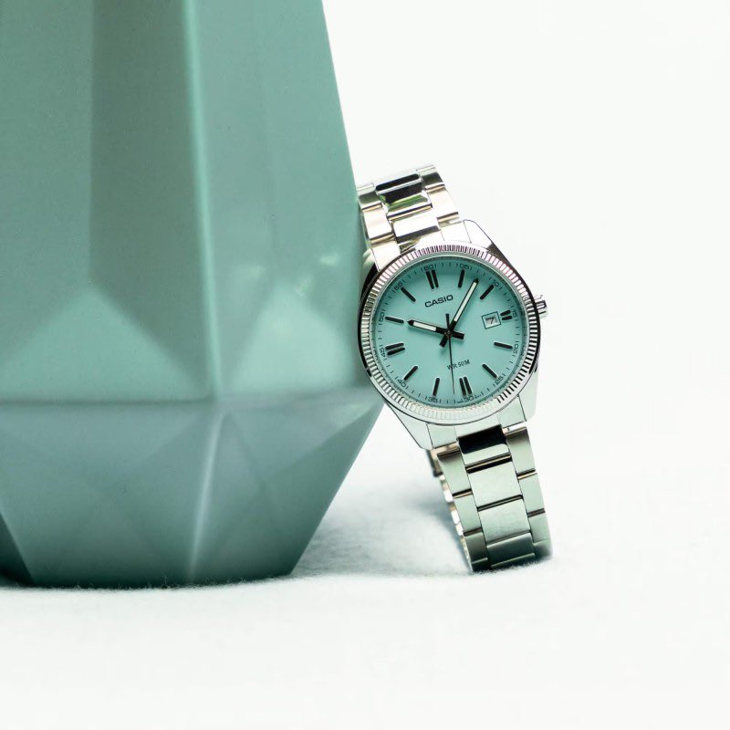 _iblevrai's tweet photo. [ CONCOURS 🎁 ] 

Avec @MrTempus_ on vous fait gagner une Casio MTP ⌚️

Pour participer :
- #RT ce tweet 🔁
- Follow @MrTempus_ &amp; @_Iblevrai 👥

TAS le vendredi 6 Octobre. 📅

Bonne chance 🍀 https://t.co/FGxVVeFdSX