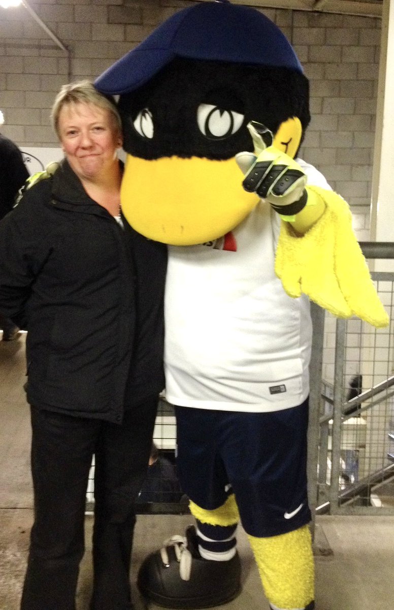 apes147's tweet photo. Happy retirement to the legendary #DeepdaleDuck Simon Nash. 
27 years of entertaining the crowds, annoying the refs, and teasing the opposition.
Not to mention the thousands of selfies and appearances.
The duck done us proud!
#pnefc https://t.co/tCz61xz2oR
