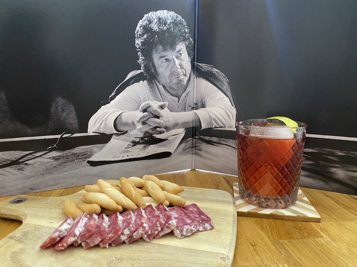 ANTICUADO tweet media