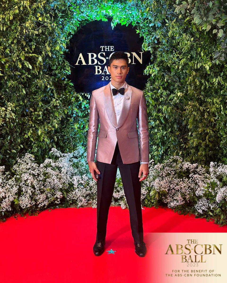 ofc_iwant's tweet photo. One of the cast of FRACTURED, Jeremiah Lisbo looks dapper at the #ABSCBNBallRedCarpet2023!

#ABSCBNBall2023 https://t.co/KuebEg6Vmd