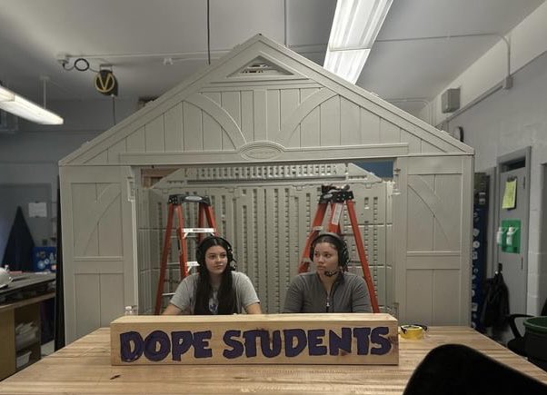 The Dope Student Podcast

(Yes, we have a shed in the middle of my classroom😭)

It’s really special when former student come back to visit. 

#CastleJarrett #Dopestudentpodcast #dope @rodemics @USAudioTechnica