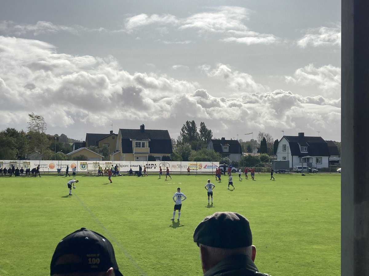Johan_Ryden's tweet photo. Dagens match: #Skene–#Kinna, hett Markderby. Blev just 0–1. https://t.co/V795SSyMKQ