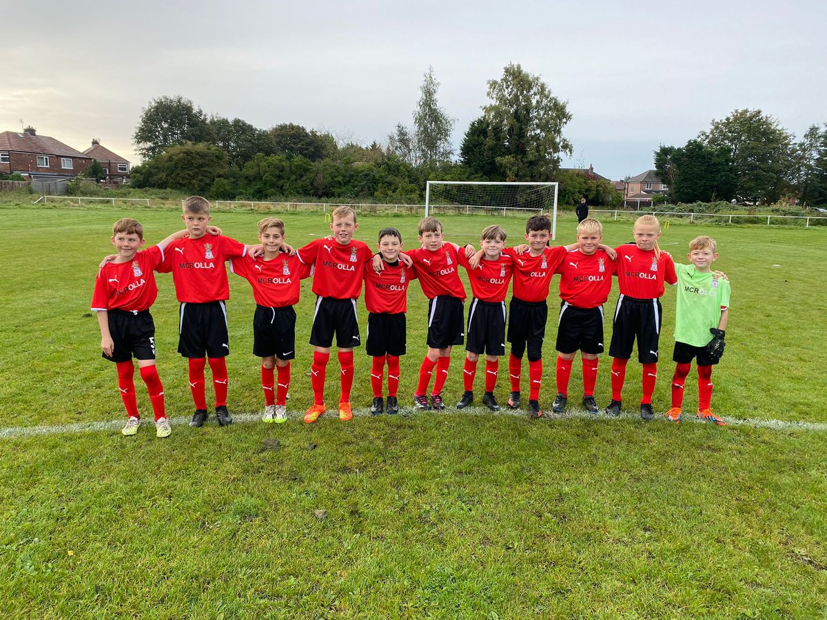 This weekend is the grassroots Play safe weekend our 11s played at home this morning, Bobby P captained the side wearing the Play Safe armband! 

#playsafe #grassrootsfootball #irlamJFC #safeguarding