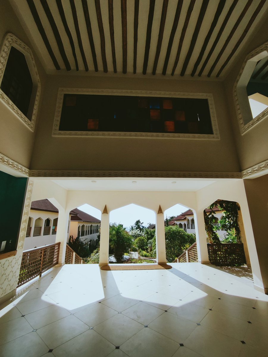 Joshymwemsi's tweet photo. Kendwa rocks beach hotel, Zanzibar!
Shot on phone @Xiaomi note 10pro
Edited with lightroom mobile
#travelzanzibar #kendwarocks #xiaomi #kendwarockshotel https://t.co/1i5M9HBXax