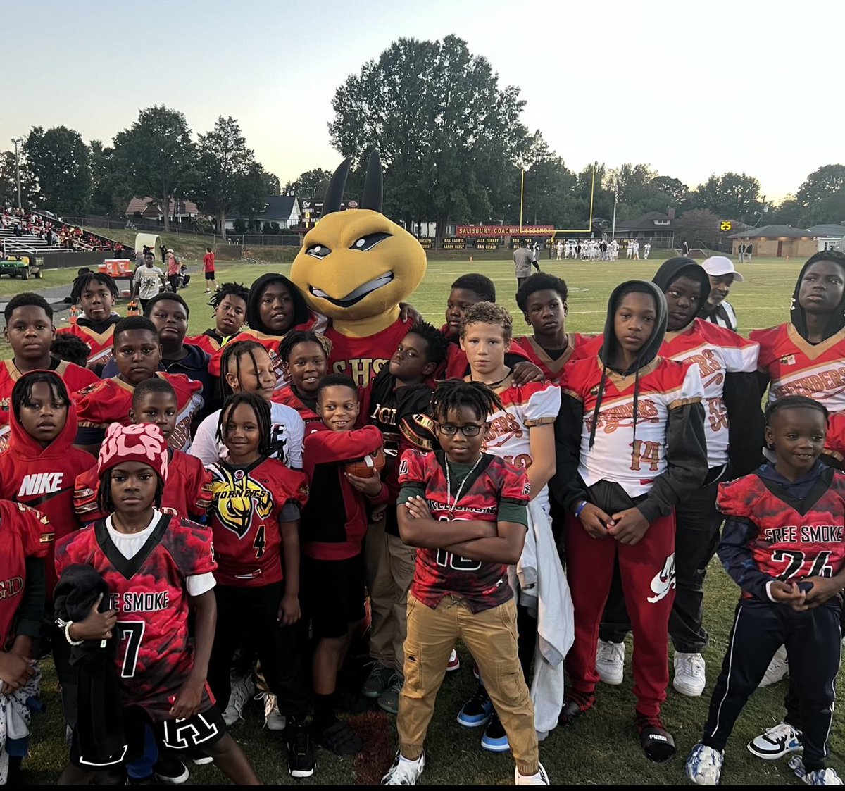 Thank you @SHS_Hornets for allowing us to celebrate homecoming with you! We had an amazing time. Go Hornets! #strongertogether 56-6 W! Thank you Principal Marvin Moore for sharing your wisdom with our student-athletes! @mikelondonpost3