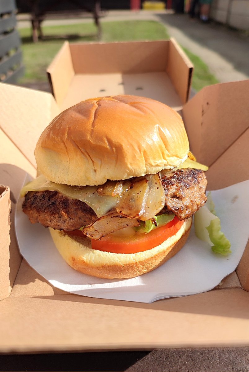 wanderintractor's tweet photo. I'd heard good reports about the burger (6oz with cheese, fried onions &amp; salad in a brioche bun for £6.50) at @CamberleyTownFC. It definitely didn't disappoint! One for my new page 😉
@FootyScran https://t.co/k1qSs4rYHi