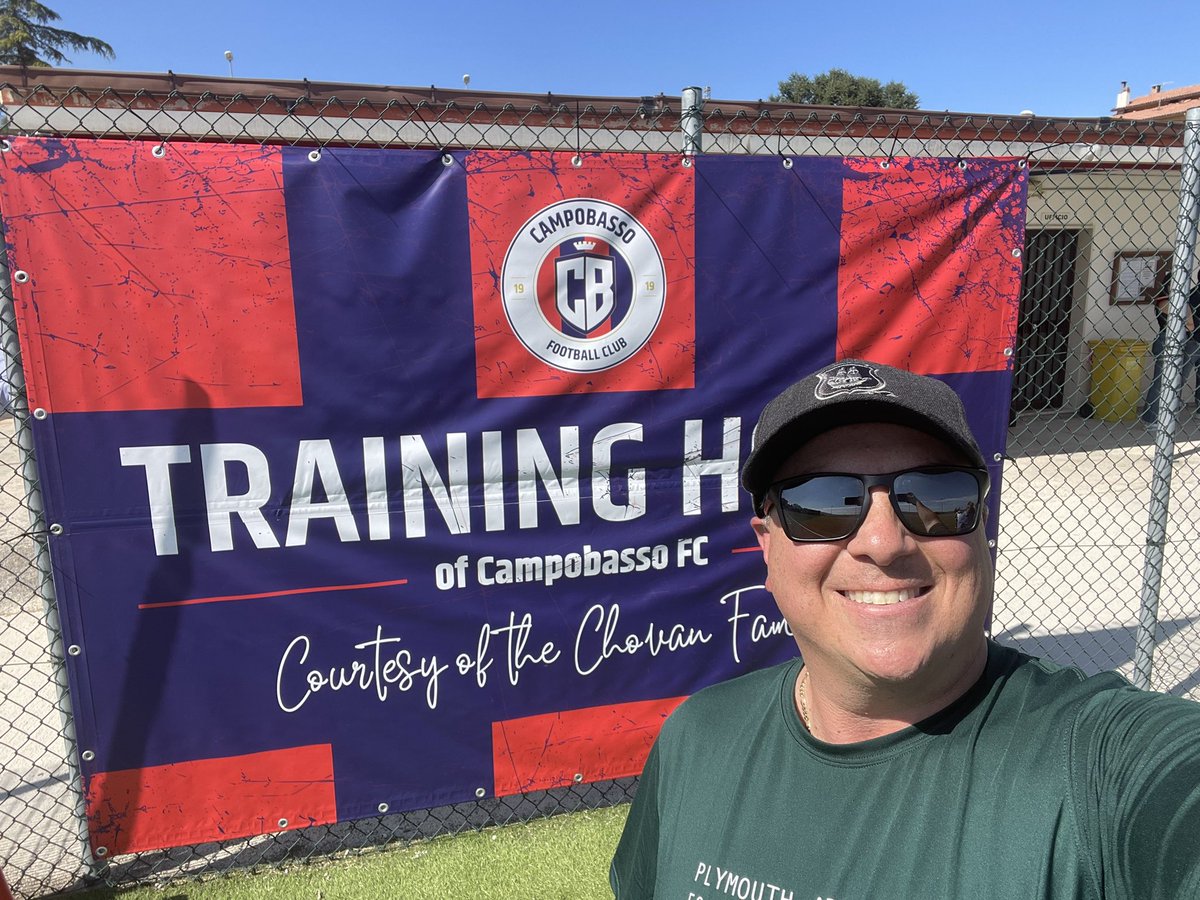 Buongiorno from <a href="/Campobasso1919/">Campobasso Football Club</a> Preparing to watch <a href="/Argyle/">Plymouth Argyle FC</a> with my Italian friends. Esercito verde (doesn’t sound as good as Green Arrrmy!💚COYG