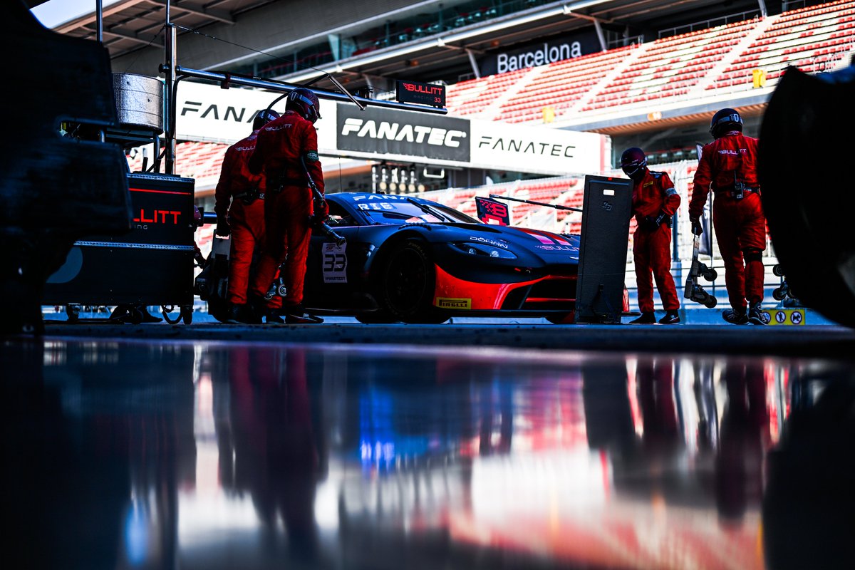 Pre-qualifying is underway, the second and final session of the day. We’re seeking gains from the Vantage! Romain first out, again on used Pirellis, then we see!

📺gt-world-challenge-europe.com/live

#AMR | #GTWorldChEu | #FestivalVelocidadBCN