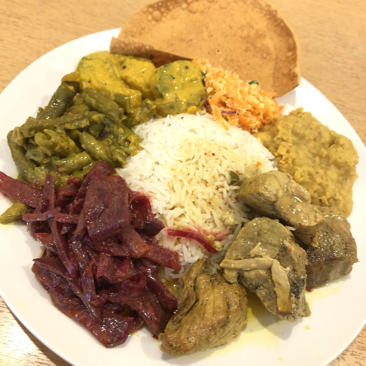 最近のご飯

特にタコスが美味い😋

タコスの起源はメキシコで、なんと6,000年前なんです🌮

ケバブ屋より、タコス屋増やしてもらいたい