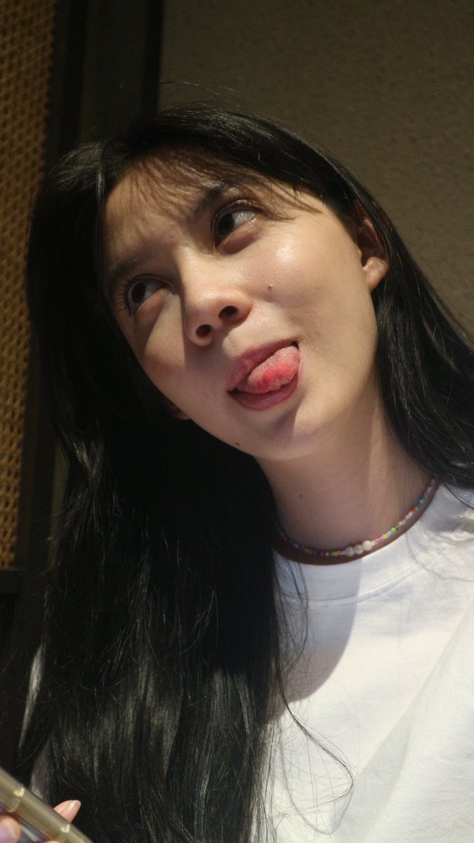 gisellmaf's tweet photo. camera selfies https://t.co/ieWssAUqCI