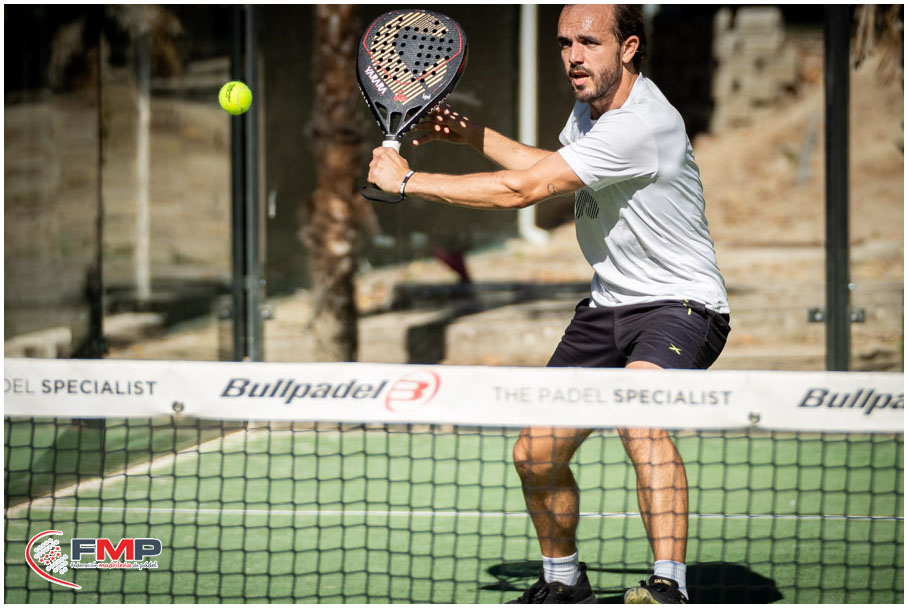 FMP_Padel's tweet photo. 🔝🏆🎾 Grand Slam Oro Trofeo FMP. Memorial Borja Cañedo. Programa Impulso

🚹 Cuartos
📍 P. D. Puerta de Hierro

❌ Santiago Pulpón / Pablo Díaz del Guante
⚔️ 2-6 4-6
✅ Daniel de Castro / Iván García

#soyfmpadel #padel #madrid @padelfederacion https://t.co/uraBKyOyfv
