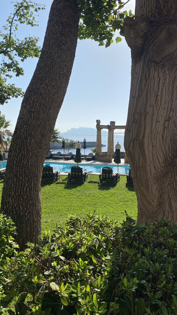 JRodesch's tweet photo. Beautiful place to stay and to visit #Palermo 🇮🇹 and the area : @RF_VillaIgiea https://t.co/985YTTBCKP