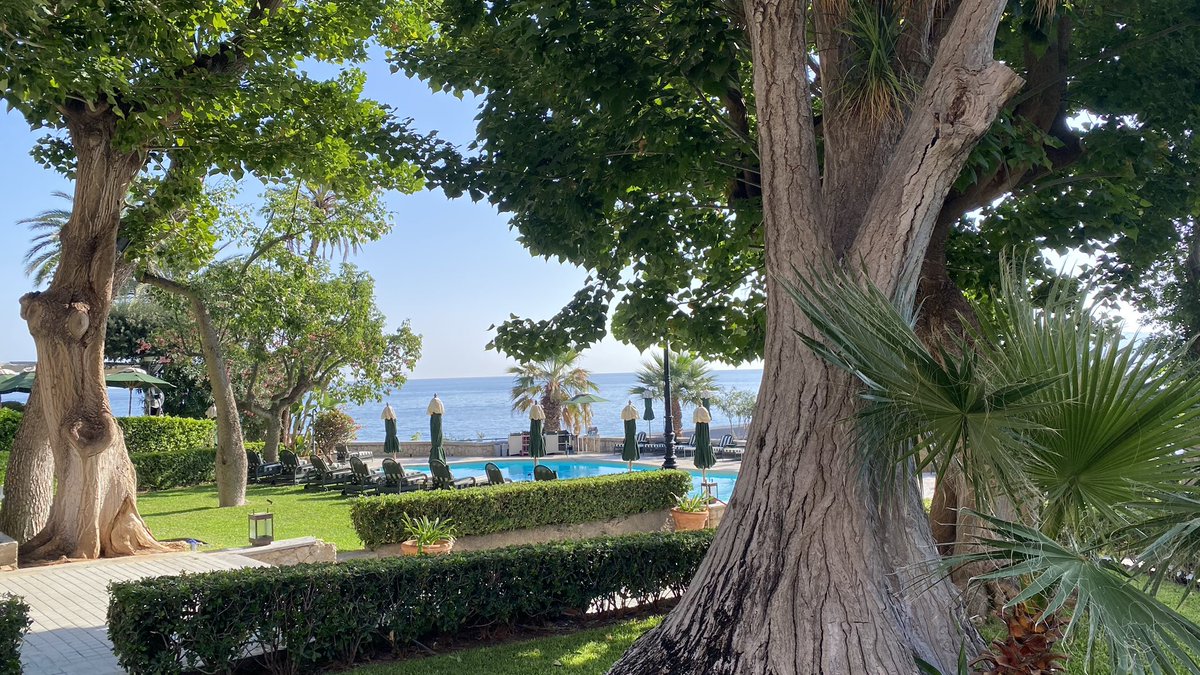 Beautiful place to stay and to visit #Palermo 🇮🇹 and the area : <a href="/RF_VillaIgiea/">Villa Igiea, a Rocco Forte Hotel</a>
