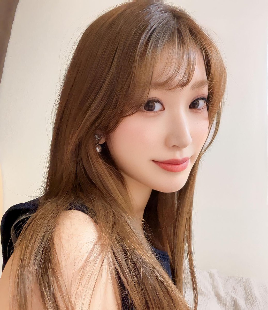 ToMilesi's tweet photo. うい、
#サロンモデル  #ストレートヘア #黒ワンピースコーデ #関西サロンモデル #bijinconnection  #フォクシー#celford  #スナイデルワンピース  #ゆるふわ巻き https://t.co/C0qKwhns5l