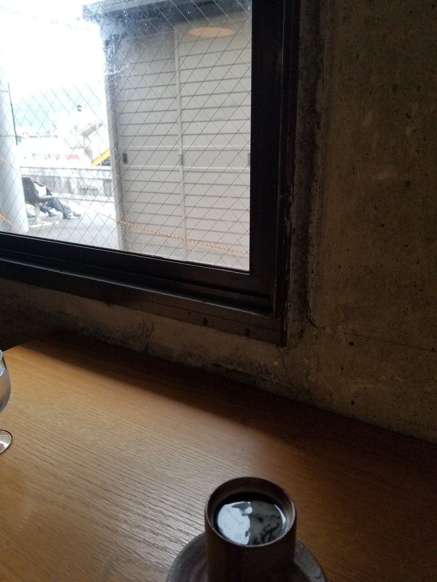 TheWadas's tweet photo. JR伊部駅内にあるカフェ、UDO コーヒーで一服。窓から電車が通過するのを眺める、撮り鉄系(?)カフェ。

#備前市 #備前市カフェ #備前カフェ #岡山カフェ #岡山カフェ部 #岡山カフェ巡り #備前焼  #bizenyaki #pottery #bizenware

https://t.co/8gKl1vG3Ro https://t.co/X8hcFlwz5m