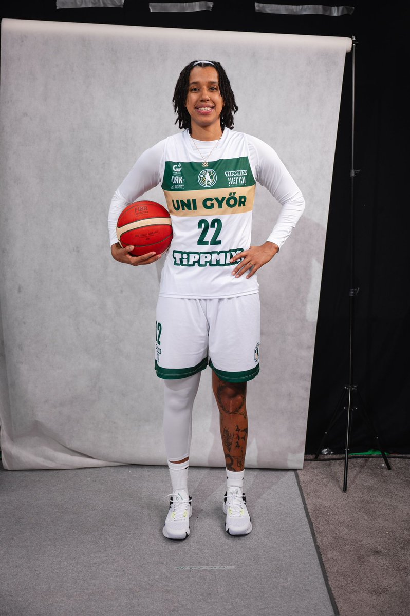 SheGoCyGo's tweet photo. 2023/24 Basketball Season Is Here‼️
Issa Game Day 🌍🏀🇭🇺
#Year9 #ThankYouGod #OverseasBasketball #NewTeam #NewGoals #SameMindset https://t.co/UjJXKofIUg
