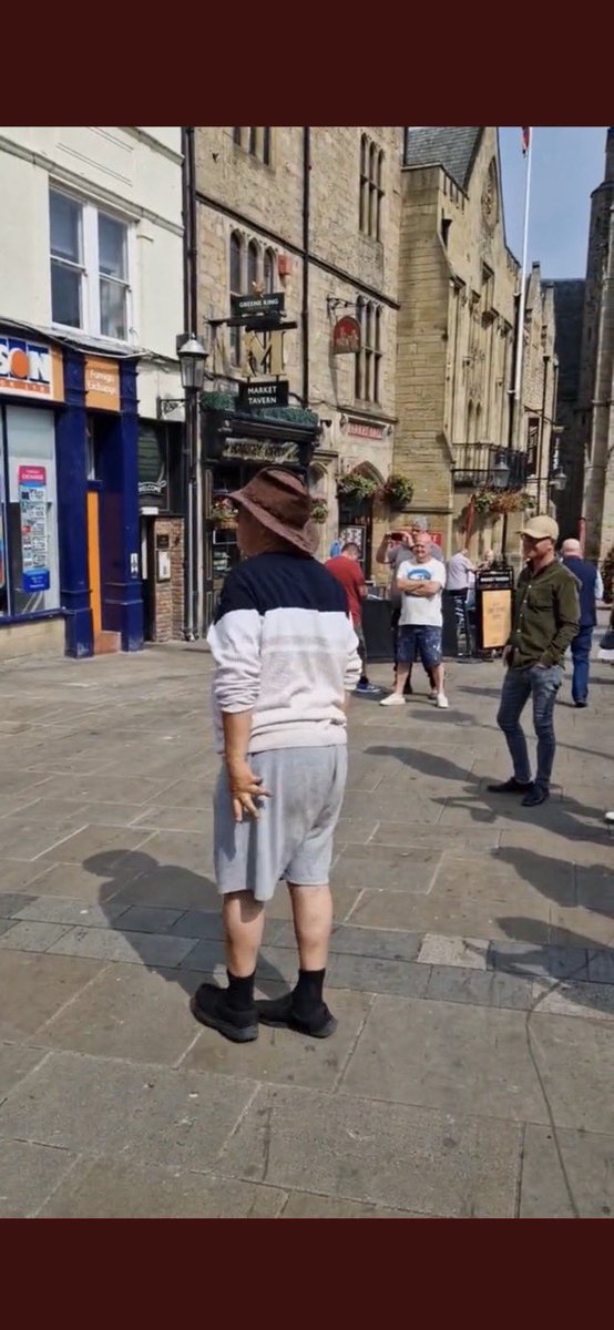 BrexitBuster's tweet photo. @ElgieSimon Reminds me of that time Far Right Said Fred gave a free public performance in Durham City market place. You could count the crowds on one hand. 🤡🤡🤣
#FarRightSaidFred #DeeplyDippy https://t.co/JItGuhCZmq