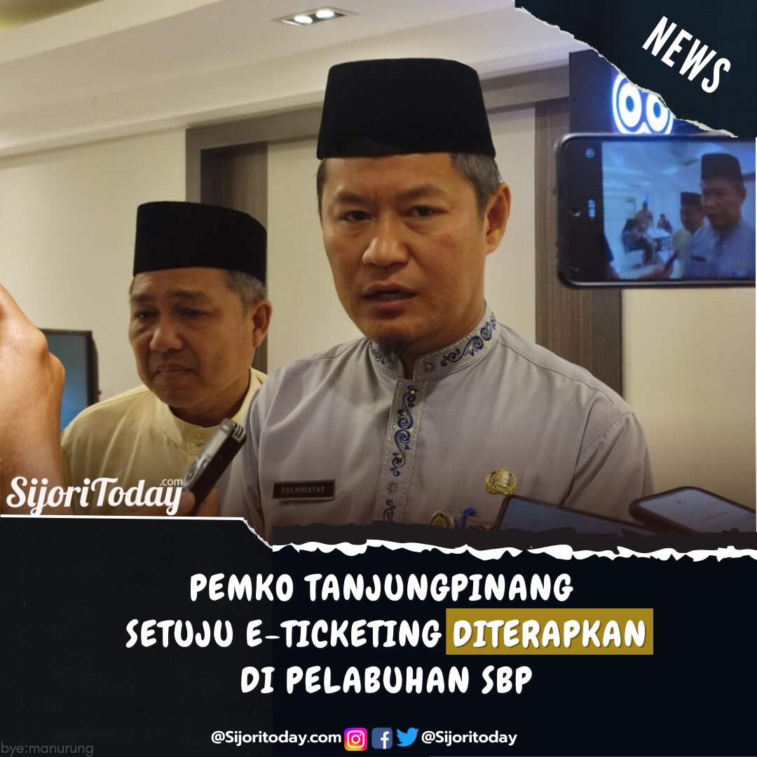 SijoriToday's tweet photo. Penjabat Wali Kota Tanjungpinang, Hasan melalui Sekretaris Daerah Kota Tanjungpinang, Zulhidayat mendukung penerapan e-ticketing di Pelabuhan Sri Bintan Pura (SBP).

Baca berita selengkapnya :
https://t.co/LKpB6Kpaeq https://t.co/4T457wlQFl