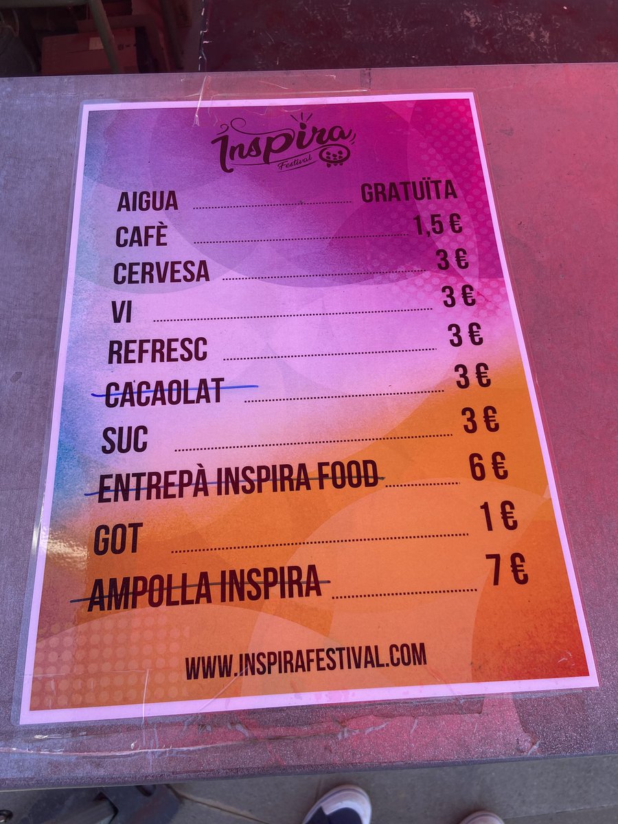 blaimarse's tweet photo. L’aigua al Festival Inspira de Ripoll és gratuïta! Mentrestant, alguns festivals cobren 3 o fins i tot 4€ pel mateix 🤔 https://t.co/wdH9RBbEJk
