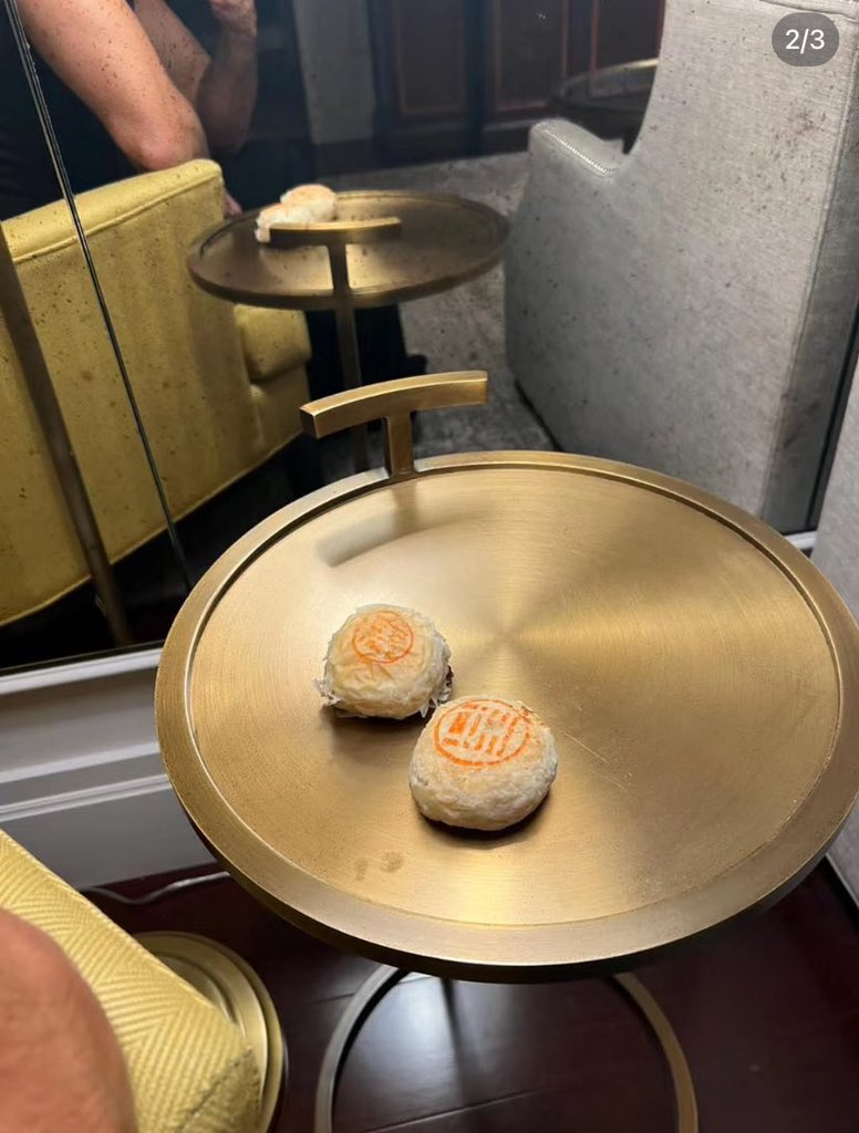 📲| Taylor Zakhar Perez via his account on Little Red Book