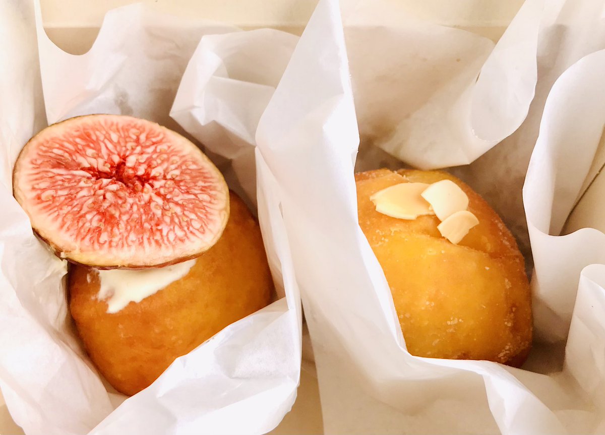 mosyasyan's tweet photo. DAY18-① マルヤマベーカリー shian by BUZZ CAFE @ Daily Bread &amp; Sweets Market - 北海道BAKU BAKU PARK
昨日完売だったいちじくシリーズ今日は早めに着いたつもりがサンドは早々にマリトッツォはタッチの差で完売🥲
生ドーナツおいしかったからヨシとしよ〜😋
#2023さっぽろオータムフェスト https://t.co/nreCFpVGKF