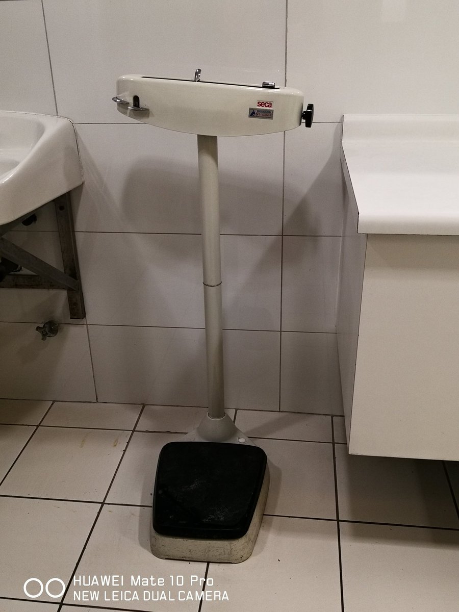 tiare_camus's tweet photo. @camila_vallejo @GabrielBoric Ojalá sea cierto y algo llegue al hospital San Borja, con excelentes especialistas y horrible infraestructura, sin decir la deuda con la ley de acompañamiento al paciente, en este caso niños. https://t.co/VpQv7O2nJr