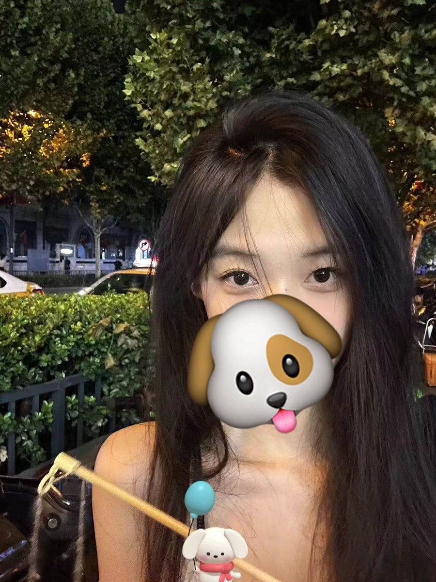 xtong520's tweet photo. 好久不见，中秋节快乐

#女高 #���生 #小狗 https://t.co/LvskC6udHg