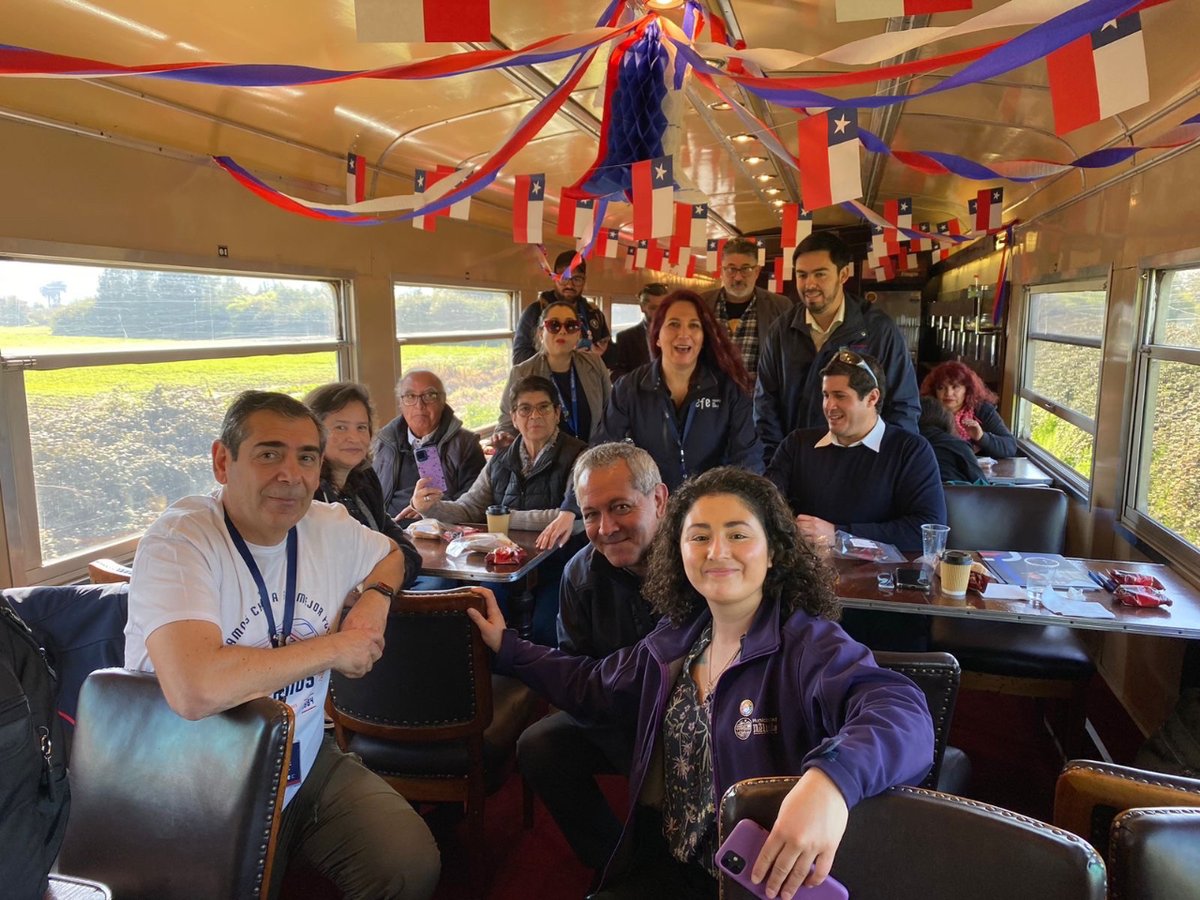 EFE Trenes de Chile tweet media