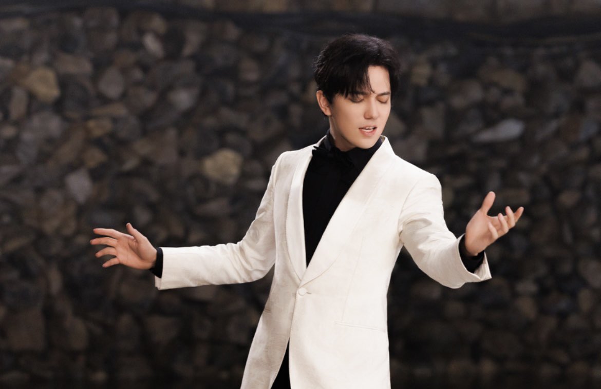 julia99276310's tweet photo. New pics of @dimash_official.  Cr. To Dimash Studio https://t.co/Fum0DRH5UD