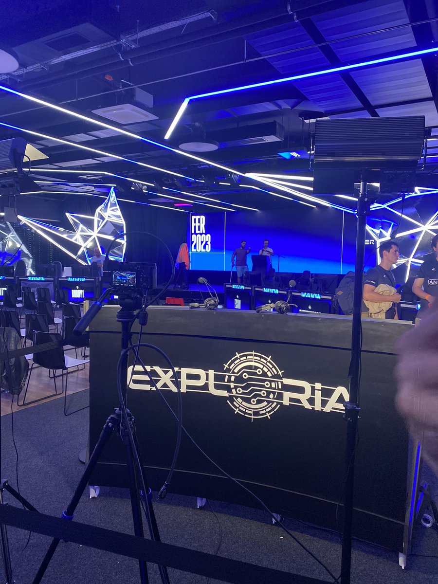 Aujourd’hui, on est là <a href="/EsportRomand/">FER</a> <a href="/EXPLORiAgg/">EXPLORiA</a>