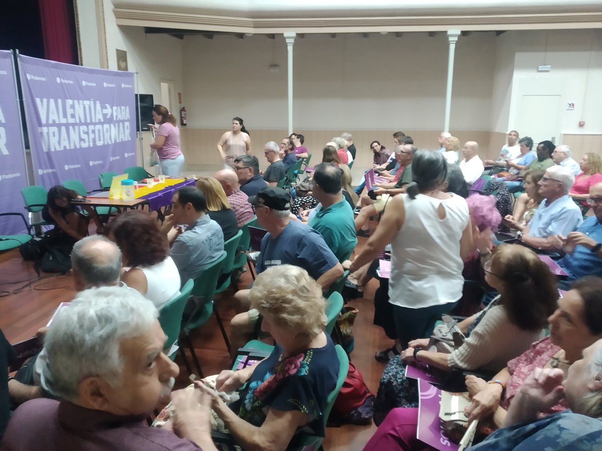 PodemGarraf's tweet photo. Una militancia valiente con miles de ideas y proyectos se ha reunido hoy en Sant Joan Despi para debatir aportaciones al documento político "La  fuerza para seguir transformando".
Gracias por hacerlo posible.

@PODEMOS @podem_cat 
#ConVosotrasPodemos https://t.co/IufuaxZkYz