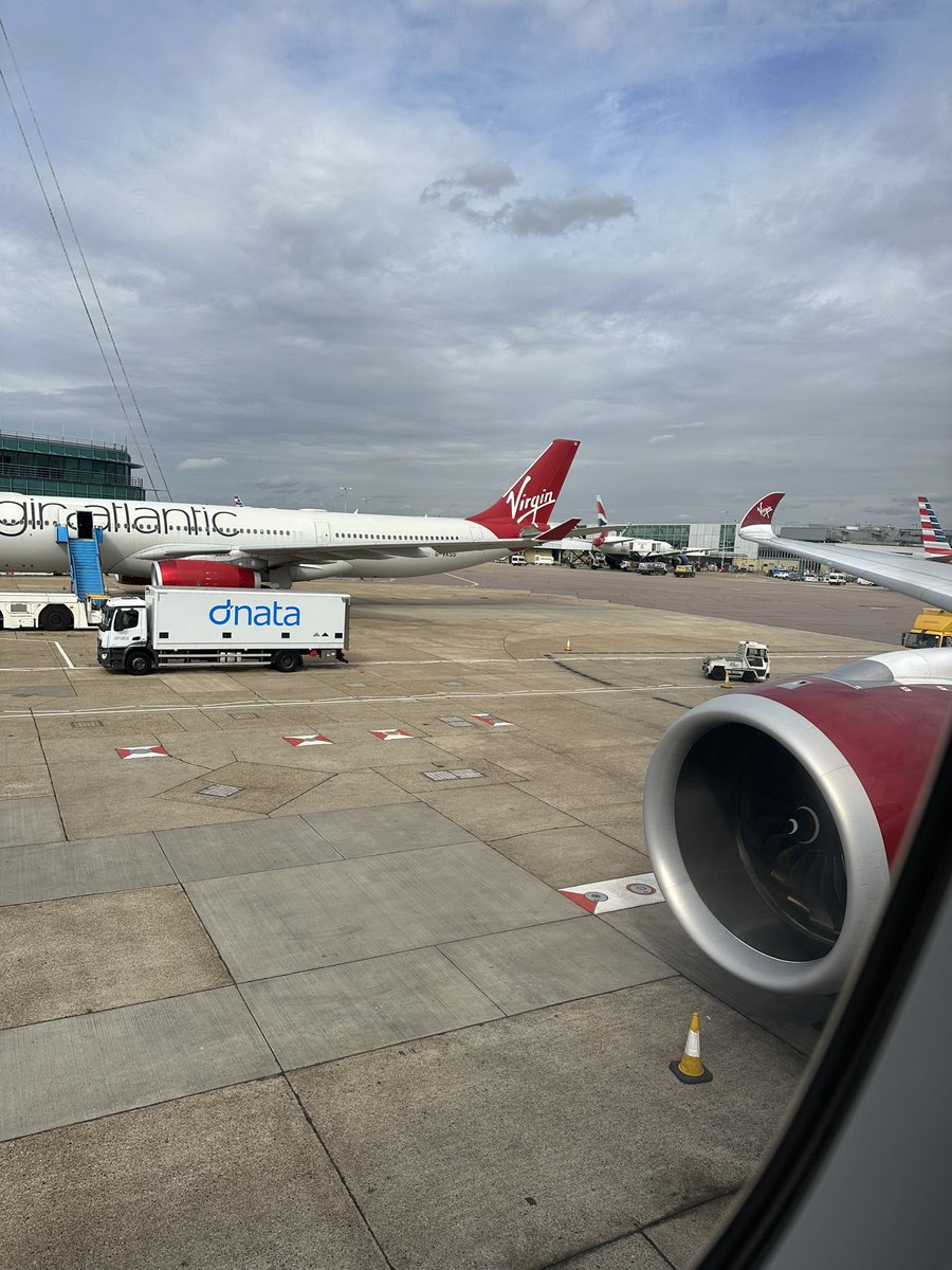 pilot_george_'s tweet photo. Letting someone else do the driving today. My first time on @VirginAtlantic in a while for the hop across the pond this afternoon on a very new A350. Back on BA so shall see how they compare! #avgeek https://t.co/Boi1lNayEn