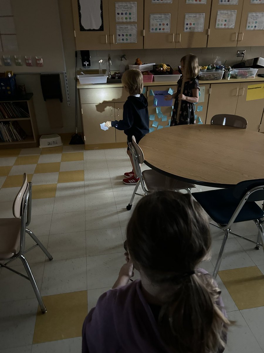 MissHoth's tweet photo. We’ve been investigating in STEM this year! 1st grade measured the height of shadows when the light sourced moved. 2nd grade used various materials to see what affected heat. The result was learning about conductors and insulators! 
#D34ALLin https://t.co/mISF3RJqOD