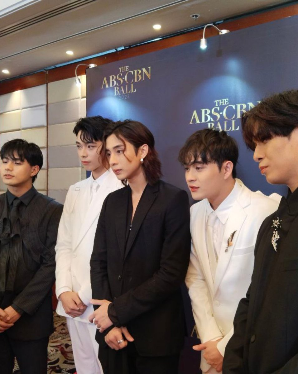philstarlife's tweet photo. The BGYO boys are in complete attendance at tonight's #ABSCBNBallRedCarpet2023.

#BGYO #ABSCBNBall2023 https://t.co/opYZFkyaeM