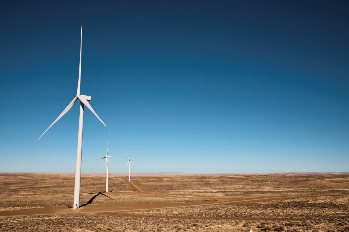 Today, NextEra Energy Resources operate the world's largest clean energy portfolio with a generating capacity of 27,400 MW of renewable energy from the wind and the sun.

#CleanEnergyWeek reminds us to continue the important work to solve our nation’s energy challenges.