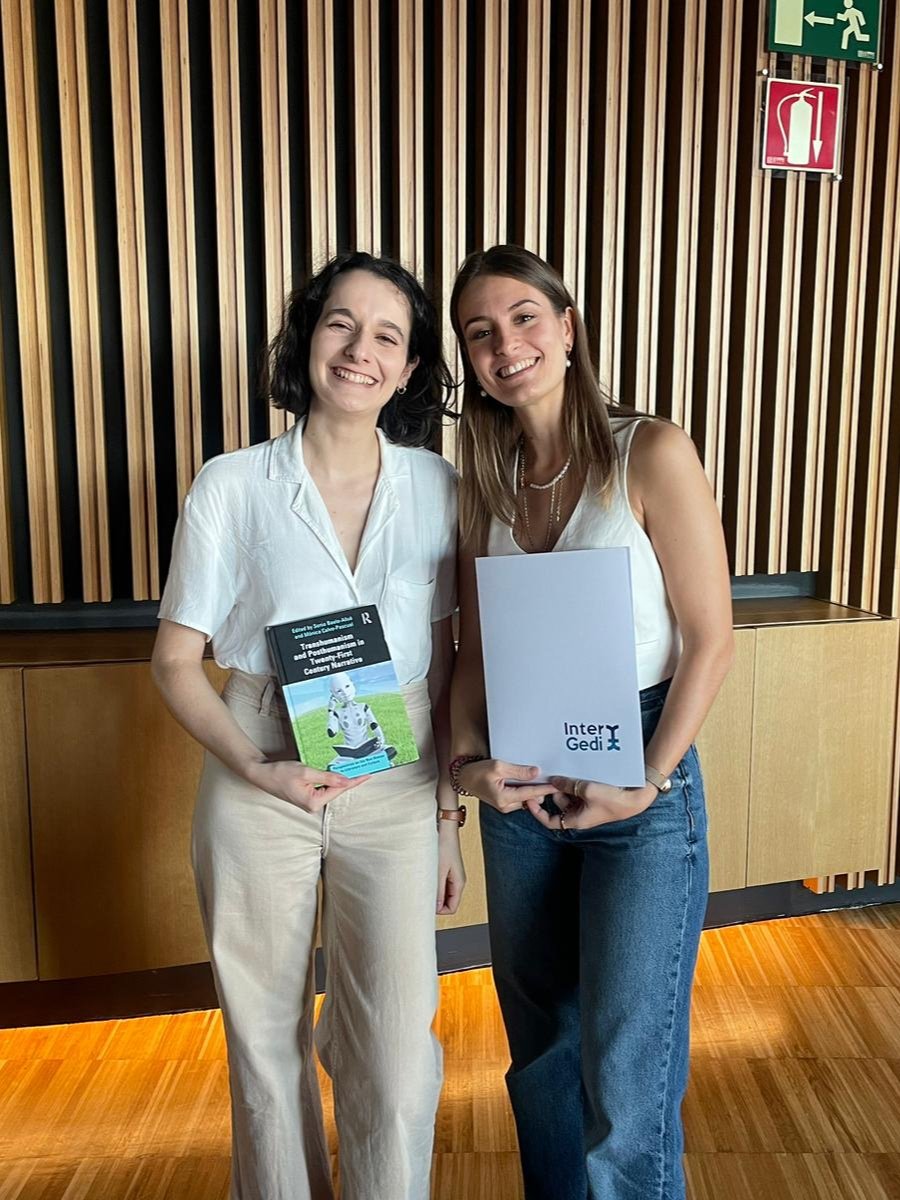 We had a blast yesterday at #CaixaForumNocheInvestigación!

I loved chatting about our research at @posthuman_uz at the Speed Dating event, and definitely got a few recs for my to-be-read list from the public!

See you again next year! 

@NocheResearcher @CaixaForum #ERN23